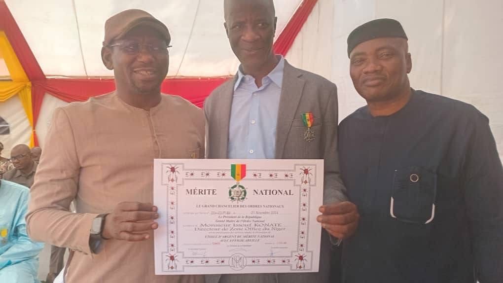 Office du Niger : Remise de médaille au personnel du secteur du Développement Rural partie 1